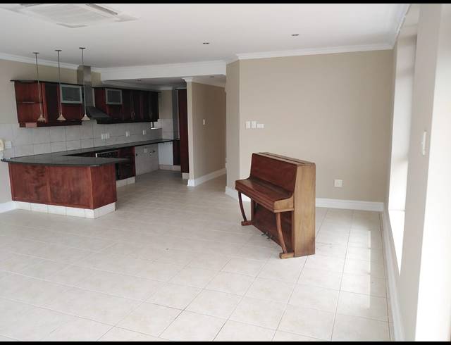 3 BEDROOM APARTMENT FOR SALE IN POINT WATERFRONT
